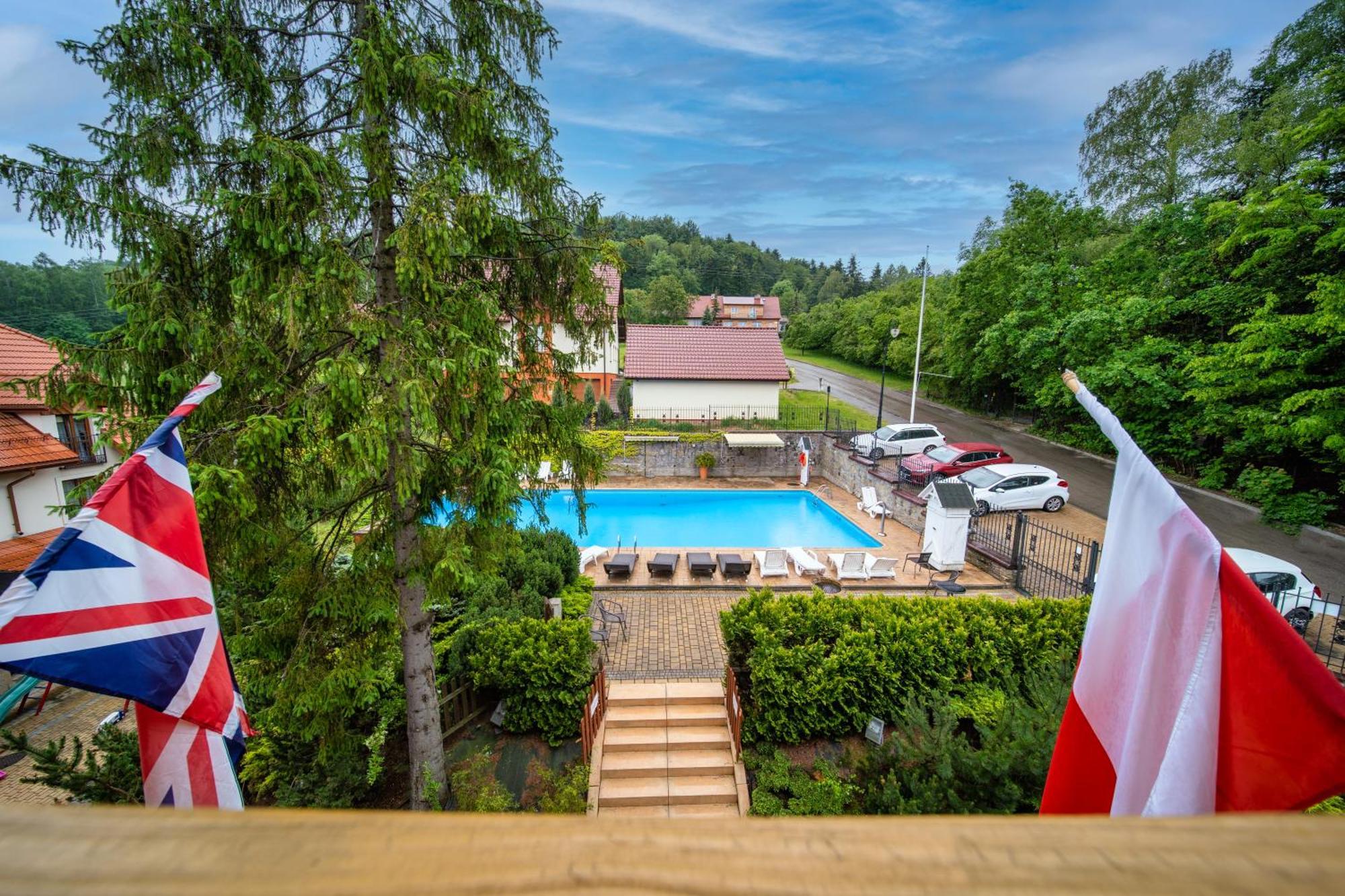 Modrzewiowka Hotel